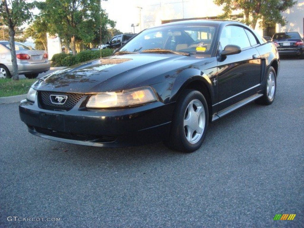 2002 Mustang V6 Coupe - Black / Medium Graphite photo #7
