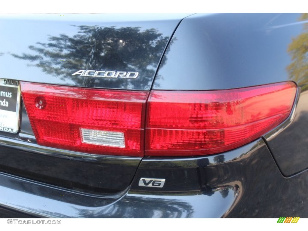 2005 Accord EX-L V6 Sedan - Nighthawk Black Pearl / Ivory photo #20