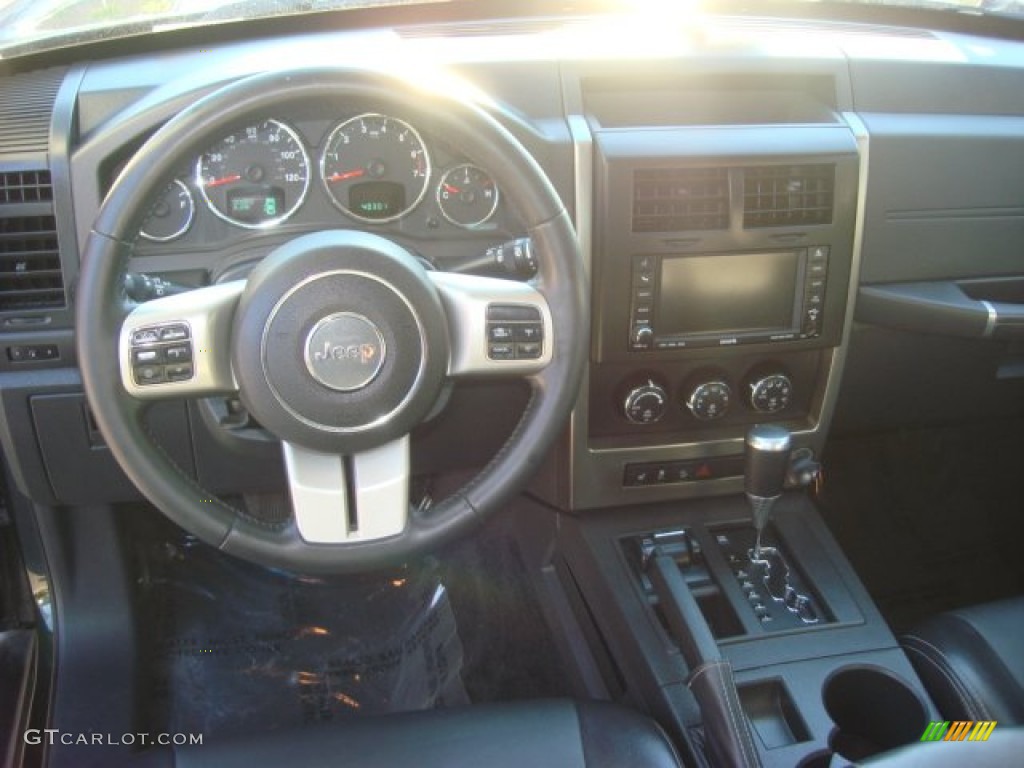 2011 Liberty Renegade 4x4 - Natural Green Metallic / Dark Slate Gray photo #11