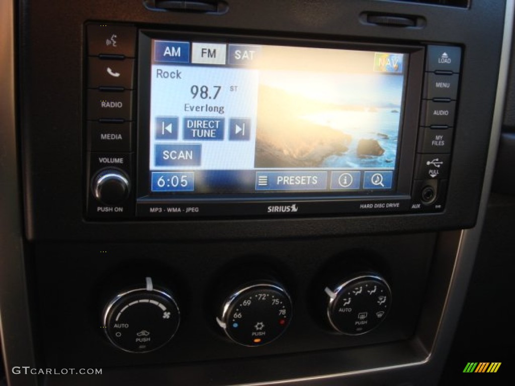 2011 Liberty Renegade 4x4 - Natural Green Metallic / Dark Slate Gray photo #18