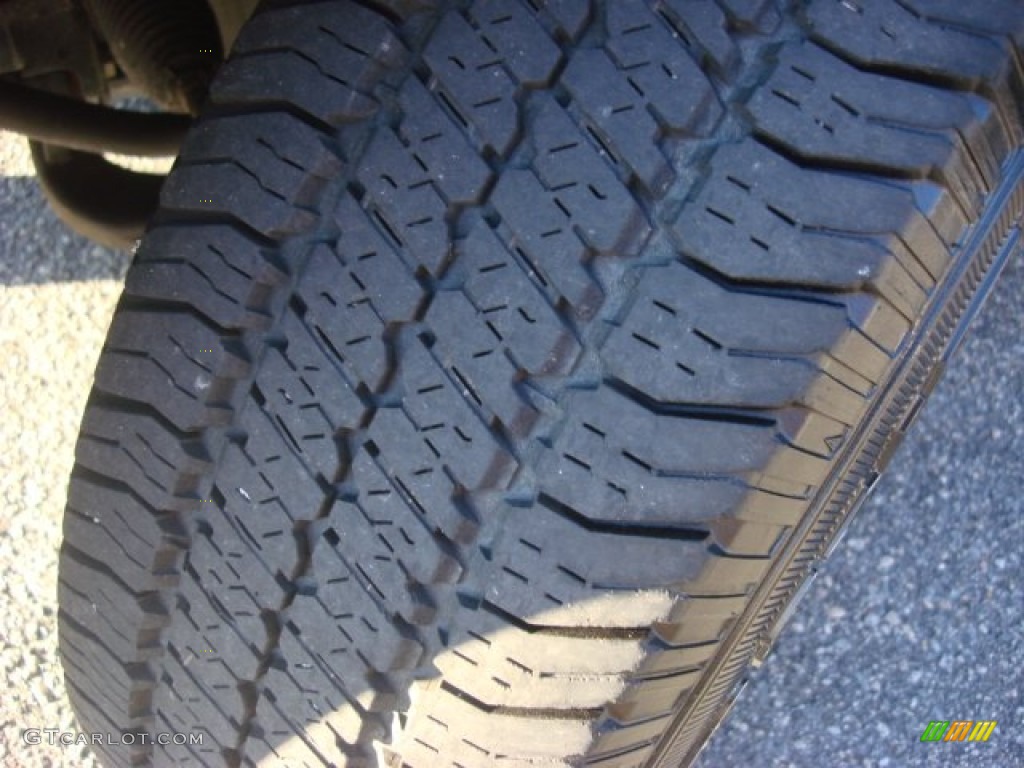 2011 Liberty Renegade 4x4 - Natural Green Metallic / Dark Slate Gray photo #26