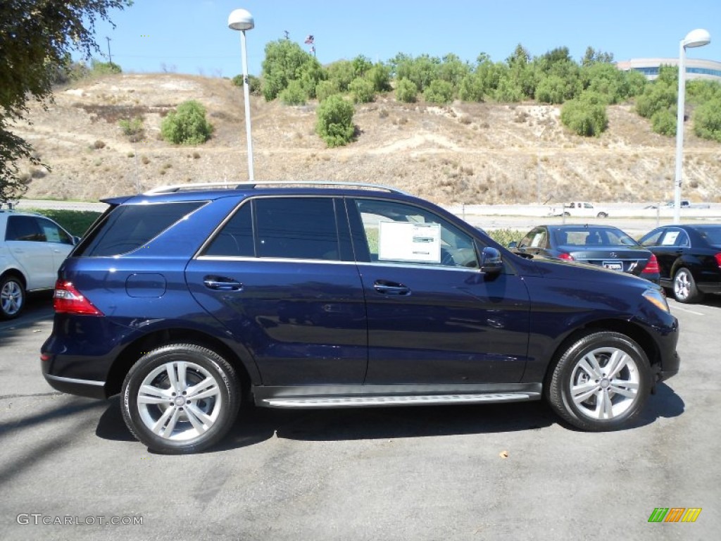 2013 ML 350 4Matic - Lunar Blue Metallic / Almond Beige photo #3