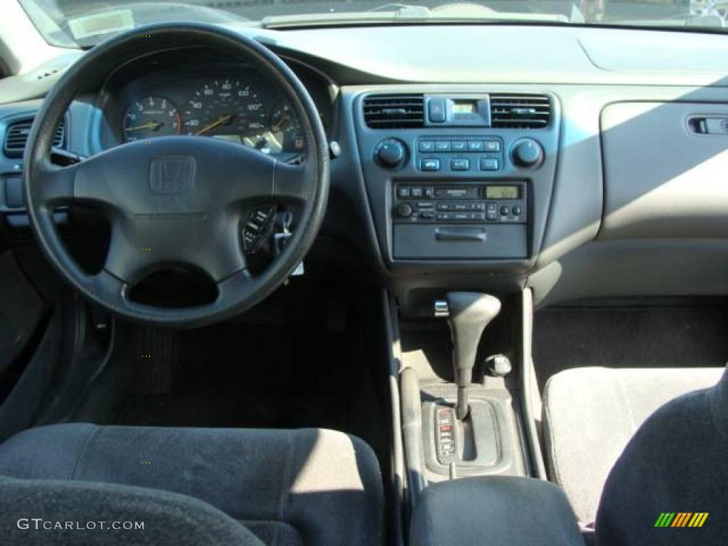 1999 Accord LX V6 Coupe - Flamenco Black Pearl / Charcoal photo #9
