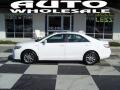 Super White - Camry Hybrid Photo No. 1