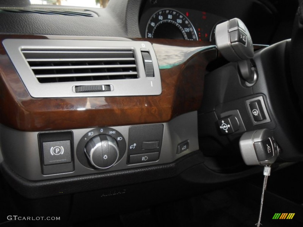 2007 BMW 7 Series 750Li Sedan Controls Photo #70856940