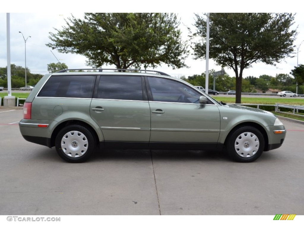 Northern Green Metallic 2004 Volkswagen Passat GL Wagon Exterior Photo #70859823