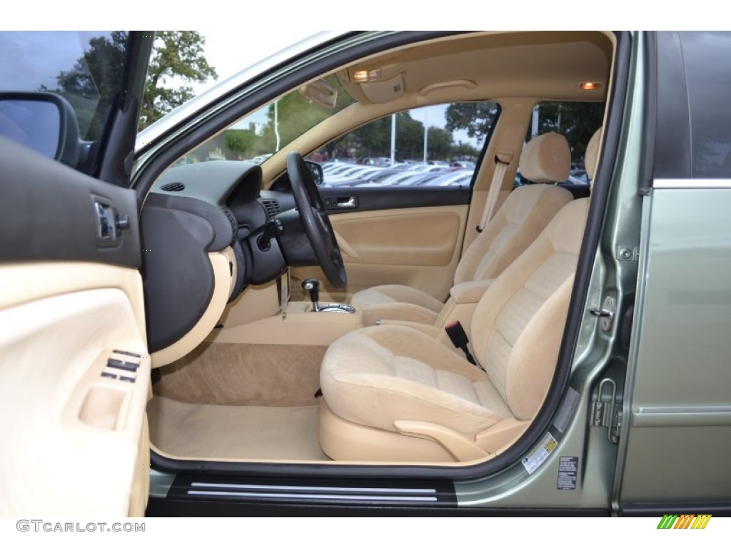 Beige Interior 2004 Volkswagen Passat GL Wagon Photo #70859847