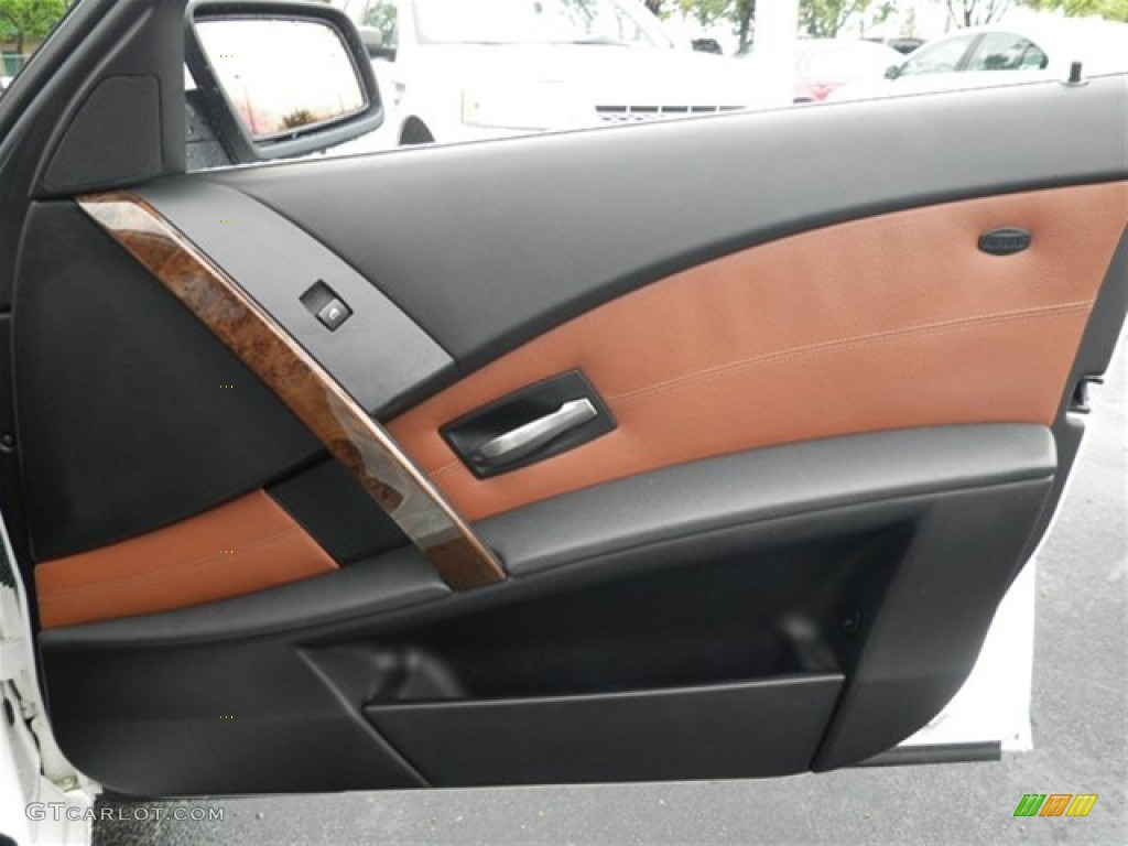 2007 BMW 5 Series 530i Sedan Auburn Door Panel Photo #70860333