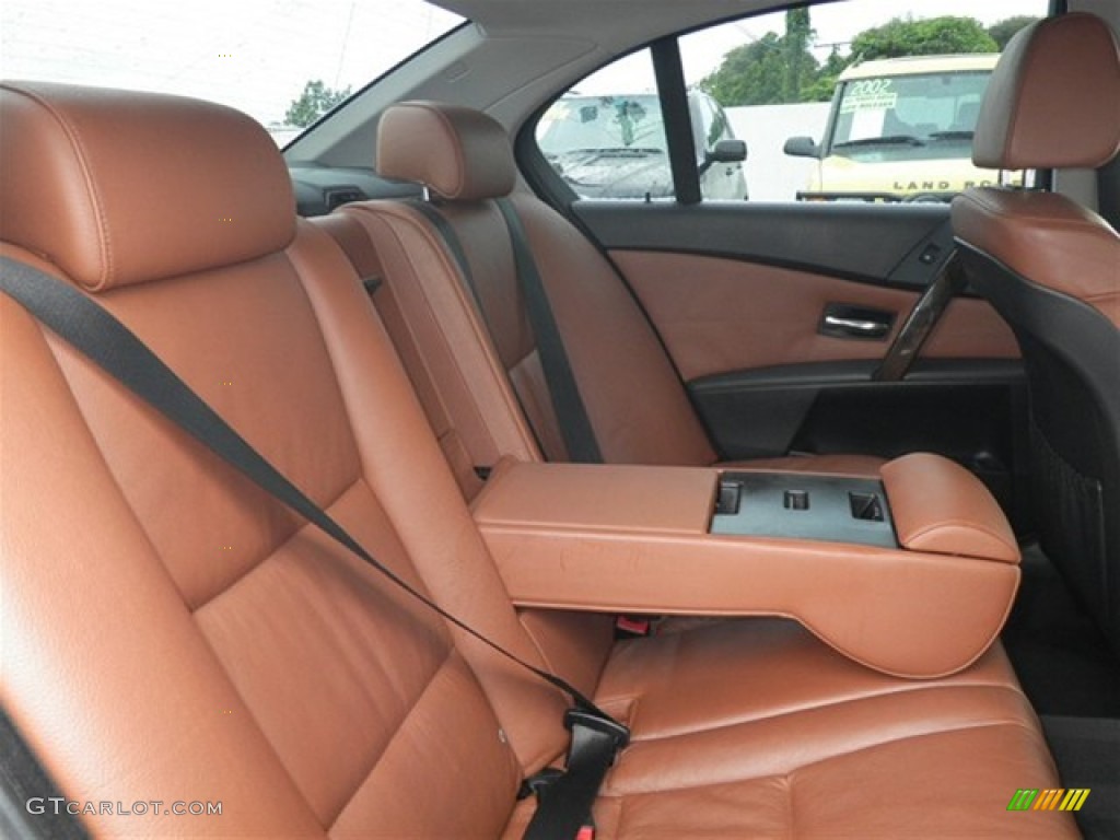 2007 BMW 5 Series 530i Sedan Rear Seat Photo #70860345