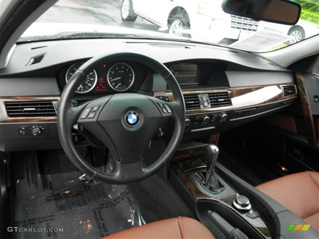 2007 BMW 5 Series 530i Sedan Auburn Dashboard Photo #70860387