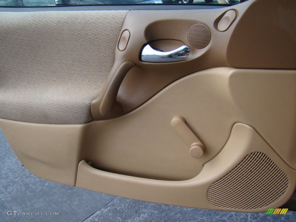 2000 Saturn L Series LS Sedan Medium Tan Door Panel Photo #70865491