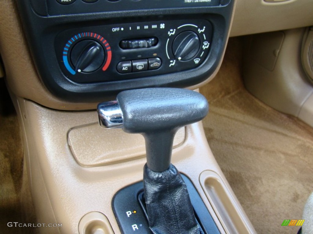 2000 L Series LS Sedan - Medium Gold / Medium Tan photo #17