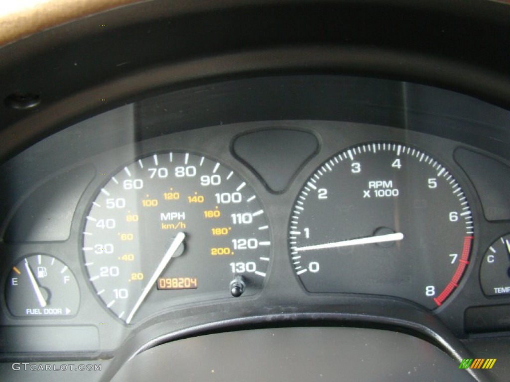 2000 Saturn L Series LS Sedan Gauges Photos