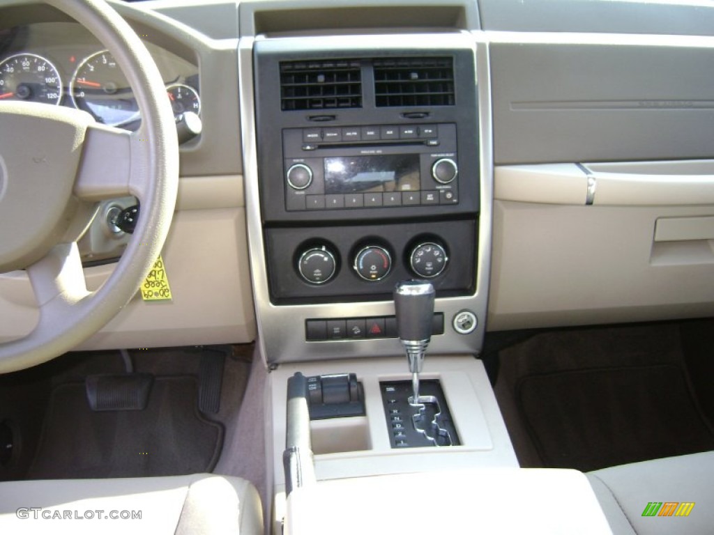 2009 Liberty Sport 4x4 - Sunburst Orange Pearl / Pastel Pebble Beige Mckinley Leather photo #12