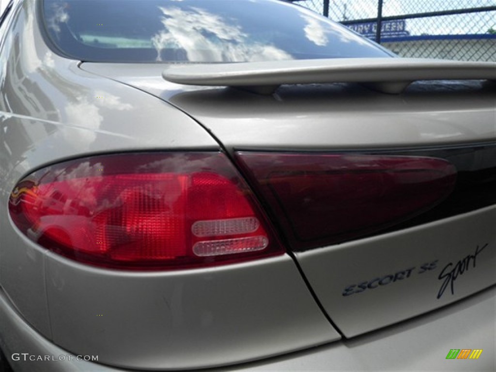 1999 Escort SE Sedan - Mocha Frost Metallic / Medium Prairie Tan photo #10