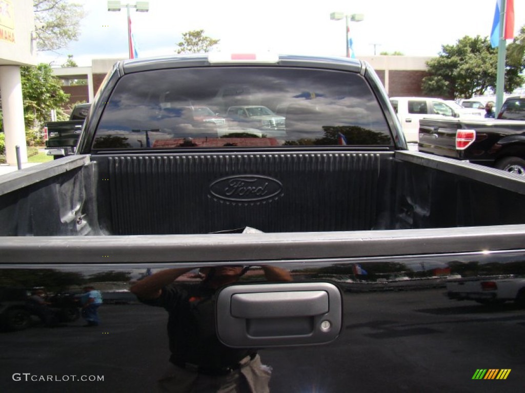 2005 F150 FX4 SuperCrew 4x4 - Black / Black photo #31