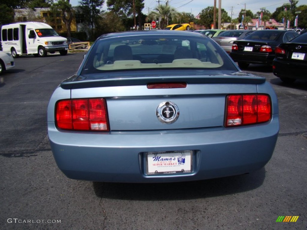 2007 Mustang V6 Deluxe Coupe - Windveil Blue Metallic / Medium Parchment photo #7