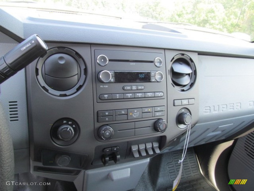 2012 Ford F350 Super Duty XL Crew Cab 4x4 Chassis Controls Photos