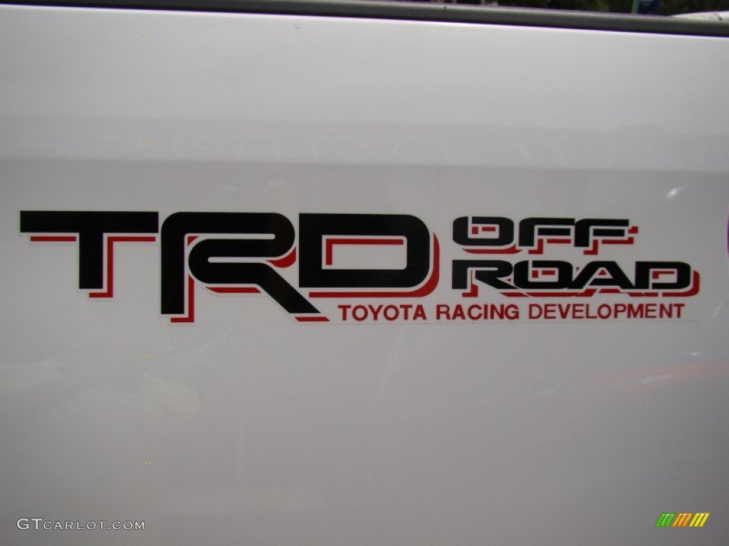 2010 Tundra TRD CrewMax 4x4 - Super White / Graphite Gray photo #32