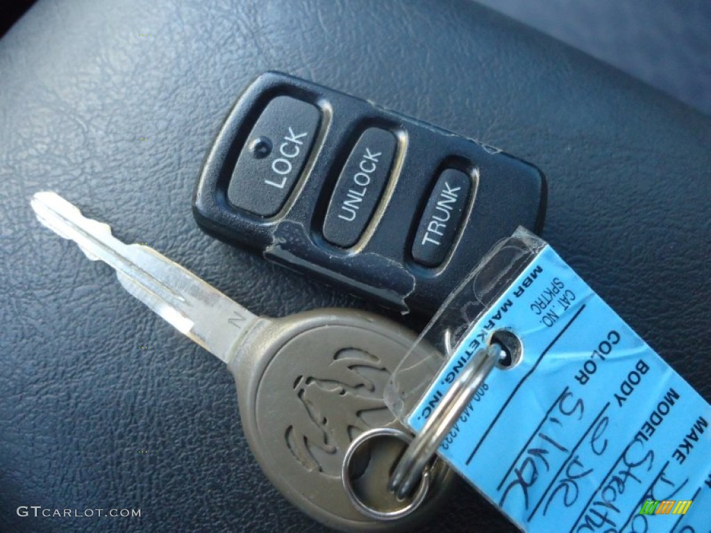 2002 Dodge Stratus SE Coupe Keys Photos