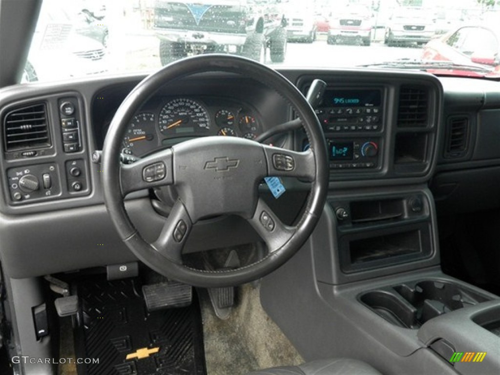 2003 Chevrolet Avalanche 2500 4x4 Dark Charcoal Dashboard Photo #70870177