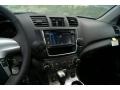 Black 2013 Toyota Highlander SE 4WD Dashboard