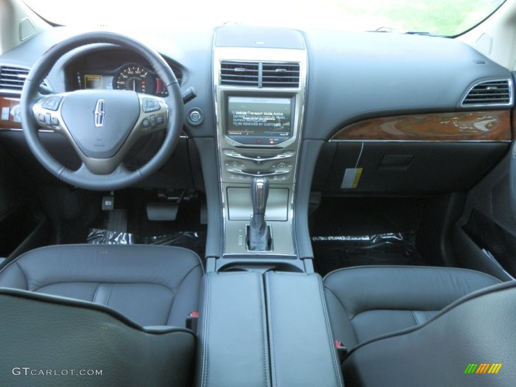 2013 Lincoln MKX AWD Charcoal Black Dashboard Photo #70874554