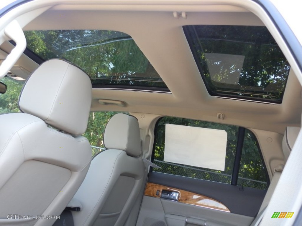 2013 Lincoln MKX AWD Sunroof Photo #70874722