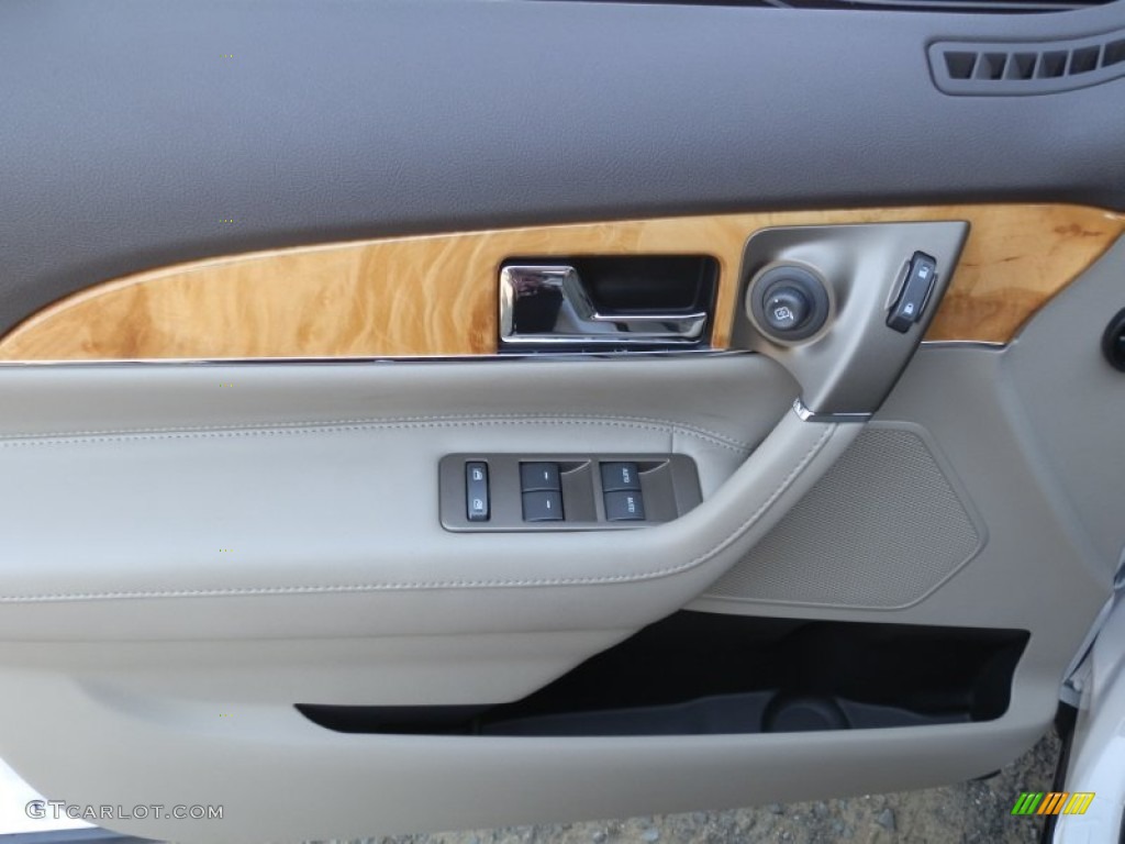 2013 Lincoln MKX AWD Medium Light Stone Door Panel Photo #70874731