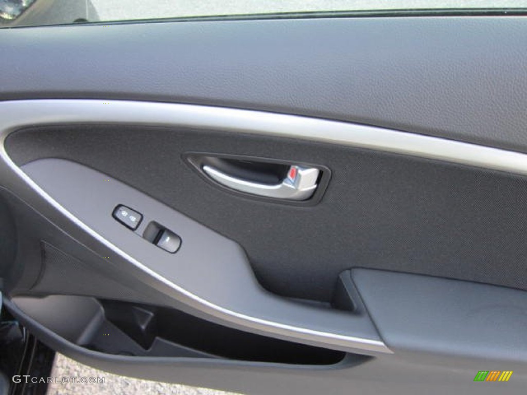 2013 Elantra GT - Black Noir Pearl / Black photo #11