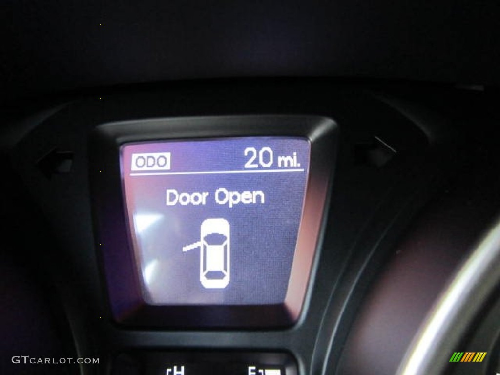 2013 Elantra GT - Black Noir Pearl / Black photo #20