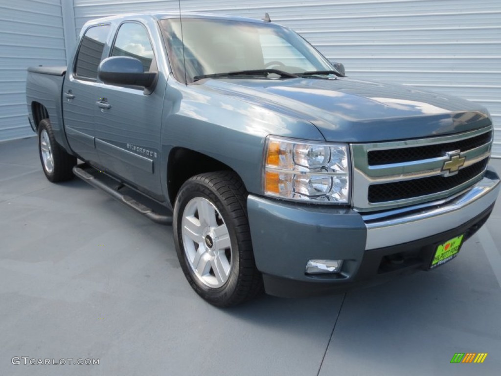 2008 Silverado 1500 LT Crew Cab - Blue Granite Metallic / Ebony photo #1