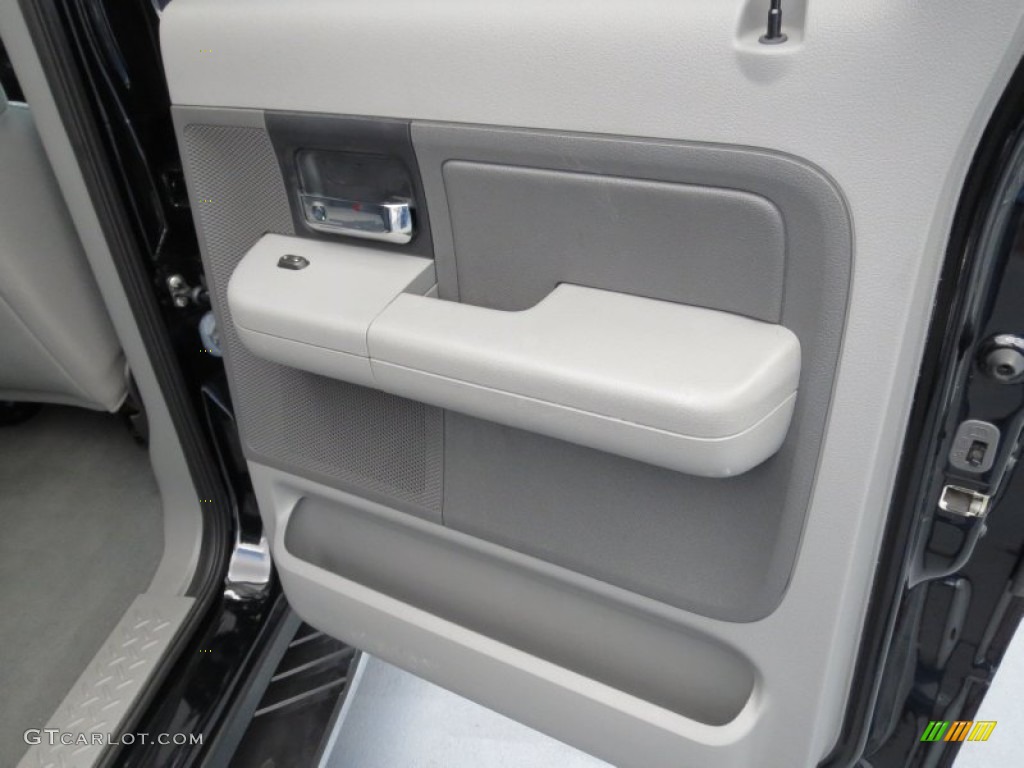 2007 F150 XLT SuperCrew - Black / Medium Flint photo #25