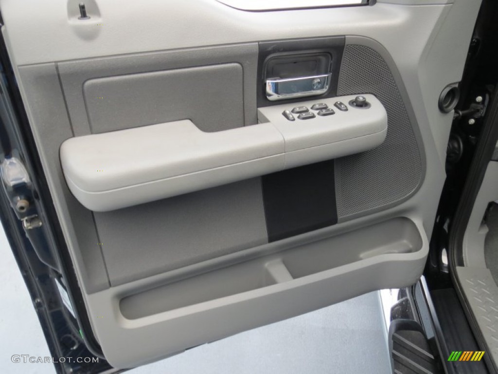 2007 F150 XLT SuperCrew - Black / Medium Flint photo #29