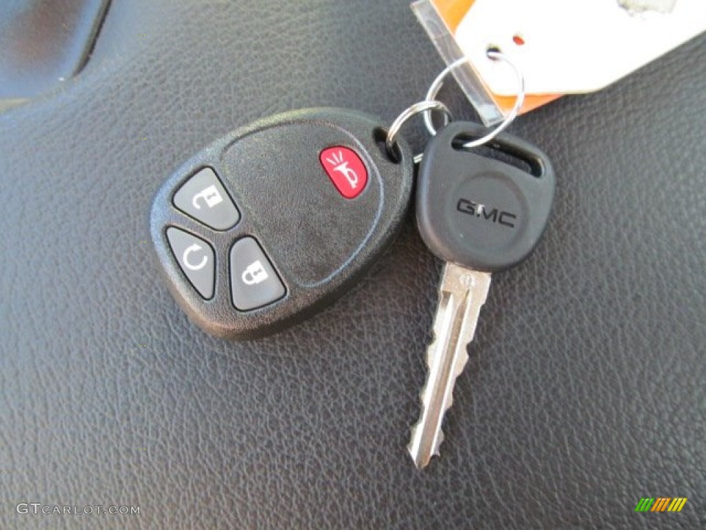 2010 GMC Sierra 1500 SLE Regular Cab 4x4 Keys Photos