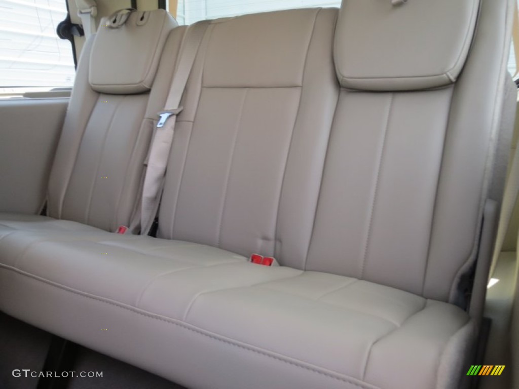 2013 Ford Expedition XLT Rear Seat Photo #70880030
