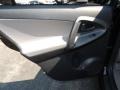 Black - RAV4 4WD Photo No. 16