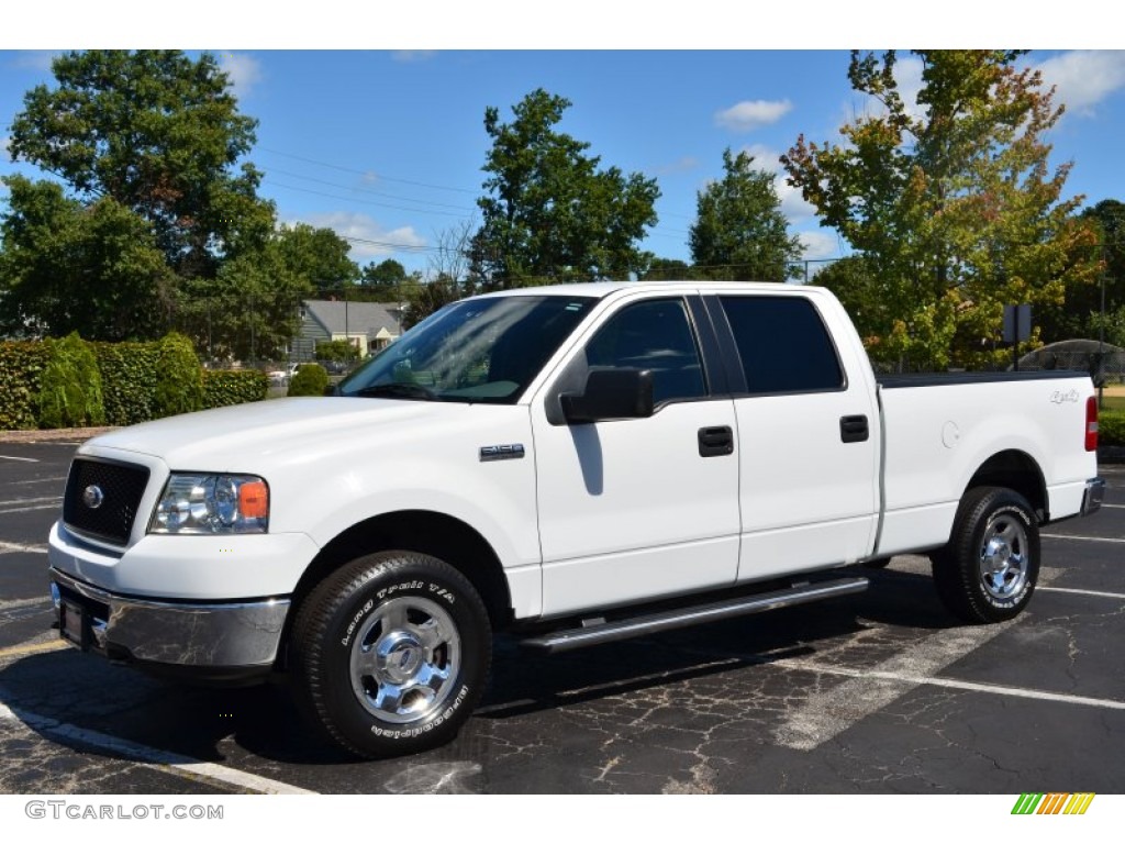 2006 F150 XLT SuperCrew 4x4 - Oxford White / Medium/Dark Flint photo #3