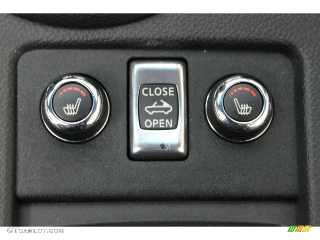 2010 Infiniti G 37 S Sport Convertible Controls Photo #70900180