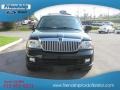 Black - Navigator Luxury 4x4 Photo No. 3