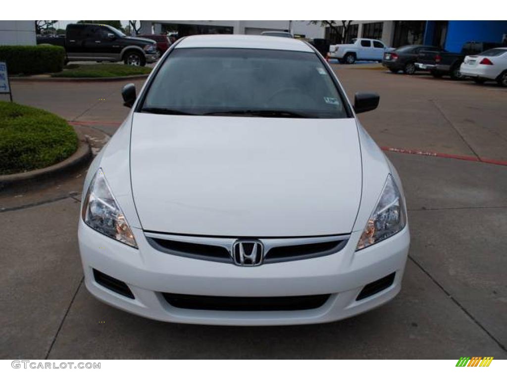 2007 Accord Value Package Sedan - Taffeta White / Ivory photo #2