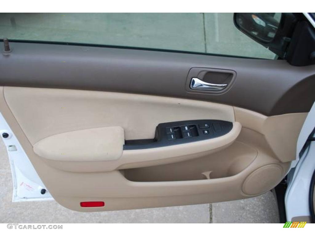2007 Accord Value Package Sedan - Taffeta White / Ivory photo #12
