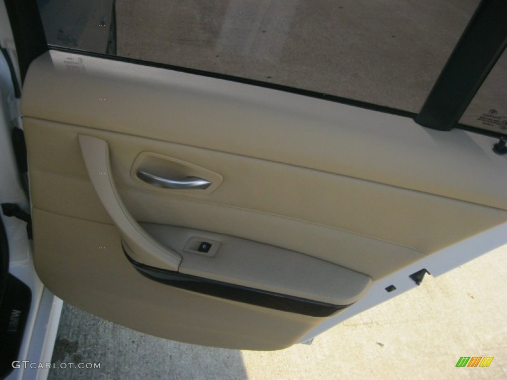 2006 3 Series 325xi Sedan - Alpine White / Beige photo #33