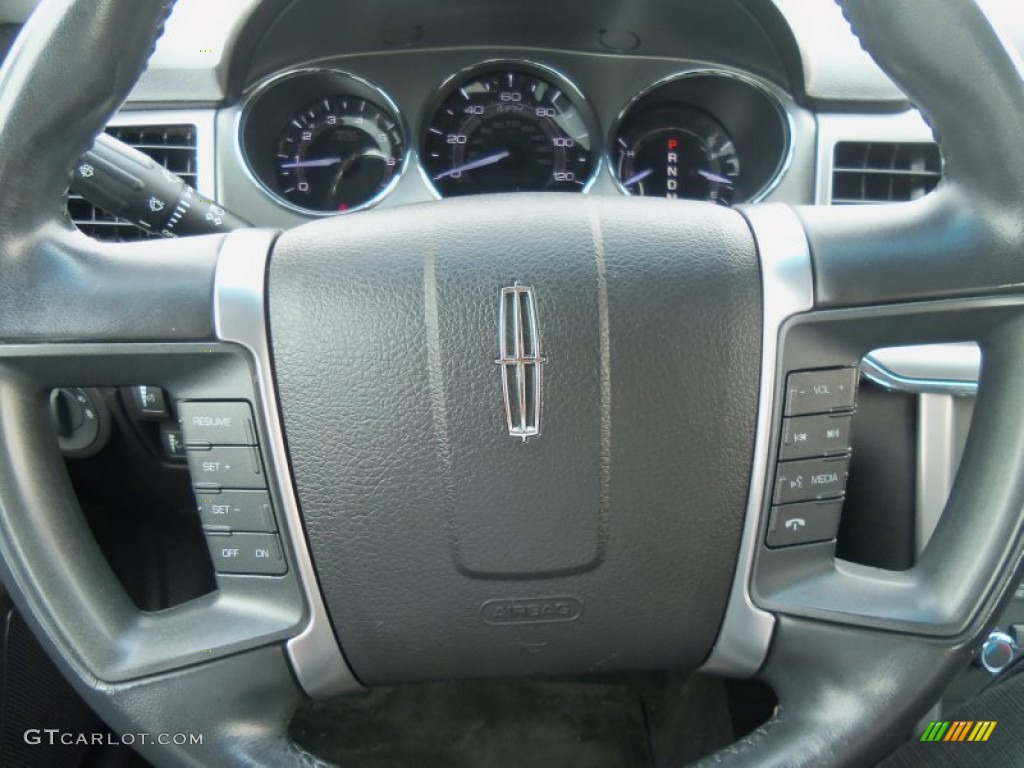 2010 Lincoln MKZ AWD Controls Photo #70904101