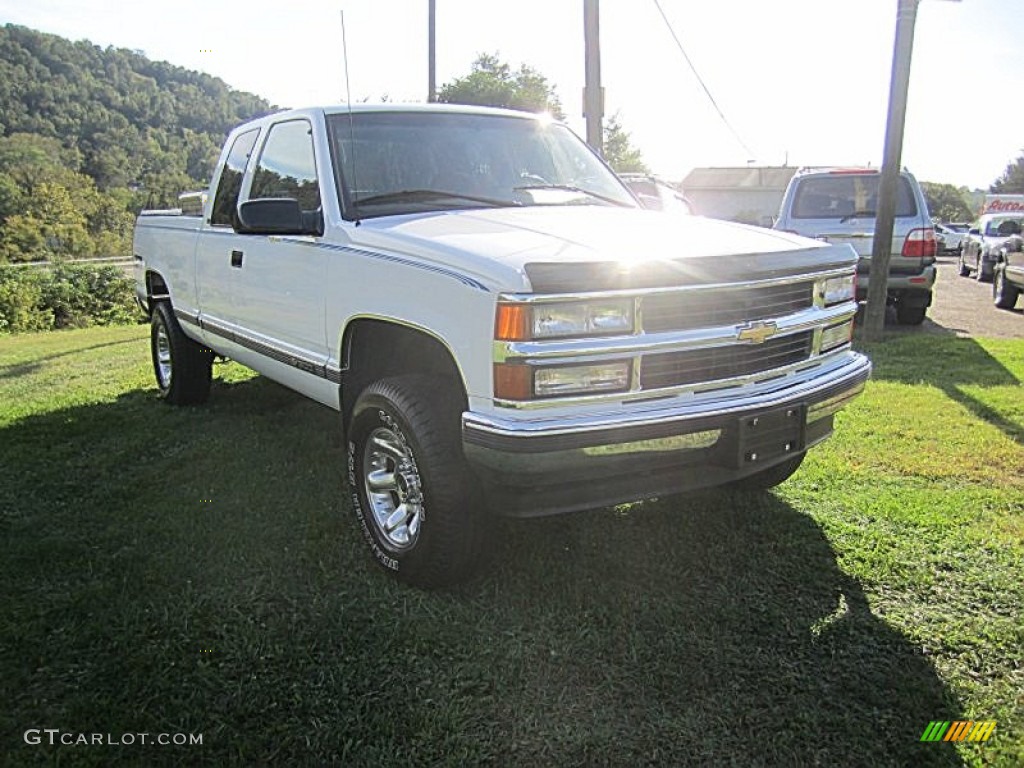 1998 C/K K1500 Extended Cab 4x4 - Summit White / Red photo #1