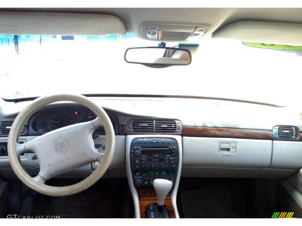 1998 DeVille Sedan - Black / Beige photo #13