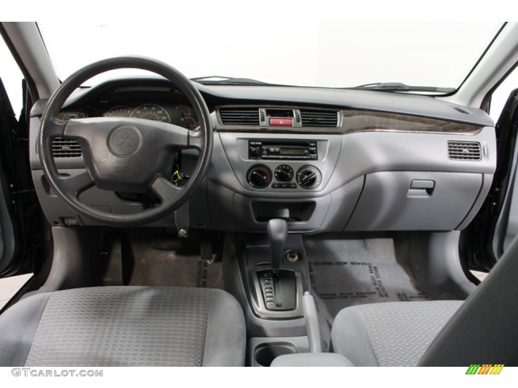 2003 Mitsubishi Lancer ES Gray Dashboard Photo #70909534