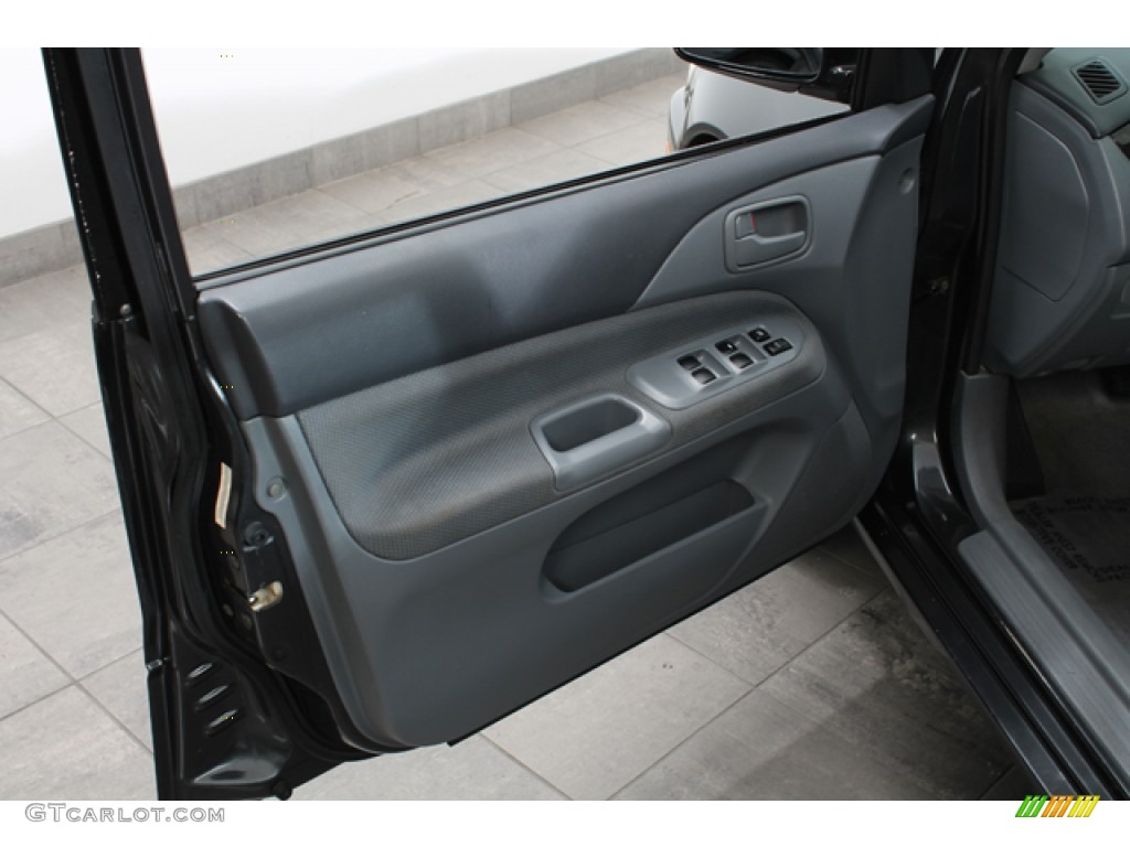 2003 Lancer ES - Thunder Gray Metallic / Gray photo #16