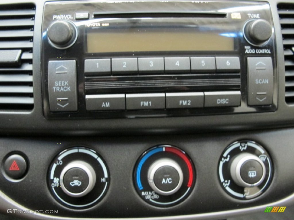 2006 Toyota Camry LE Controls Photo #70913758