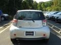 Classic Silver Metallic - iQ  Photo No. 5